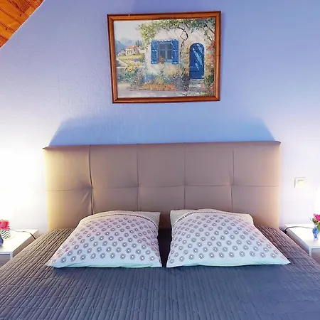 Lusacheres Holiday home *